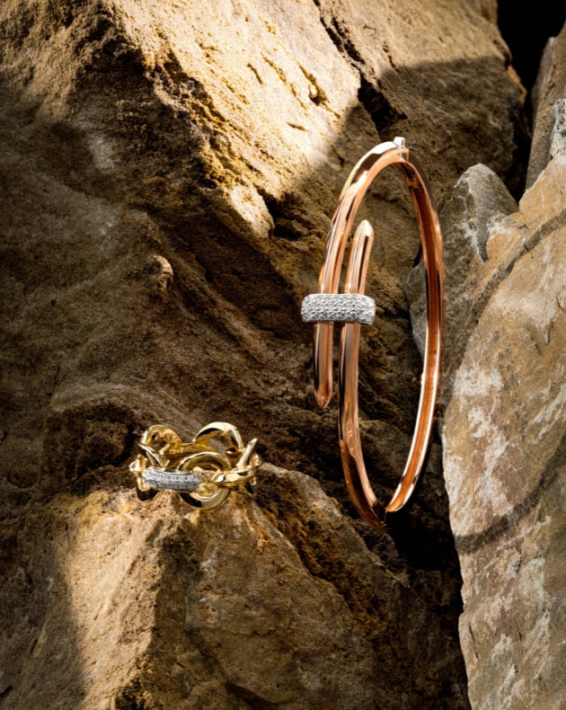 Canadian-made set of 18K yellow gold diamond chain ring and an 18k rose gold diamond pave bangle bracelet.