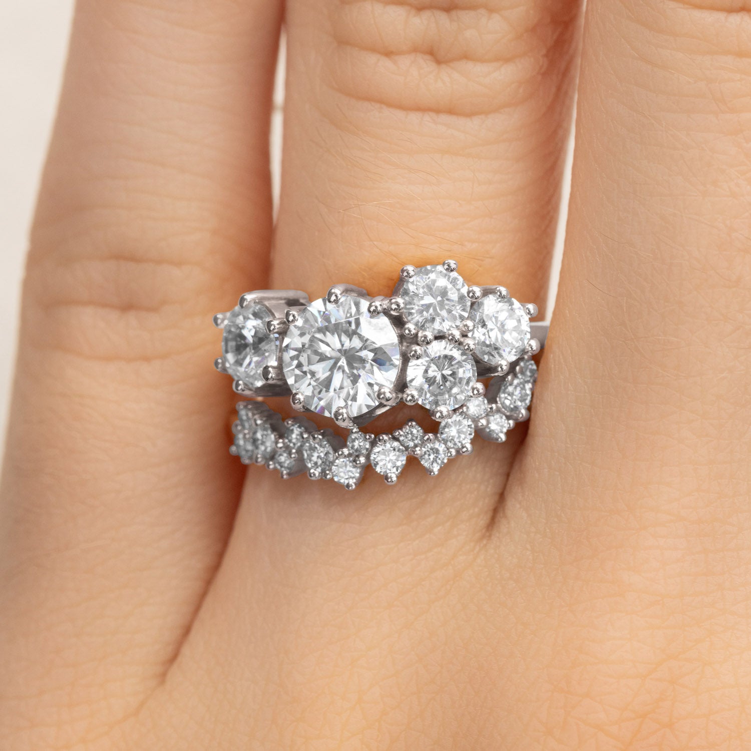 Diamond cluster wedding rings 60 photos - Vianawedding.com Diamond cluster wedding rings 60 photos - Vianawedding.com