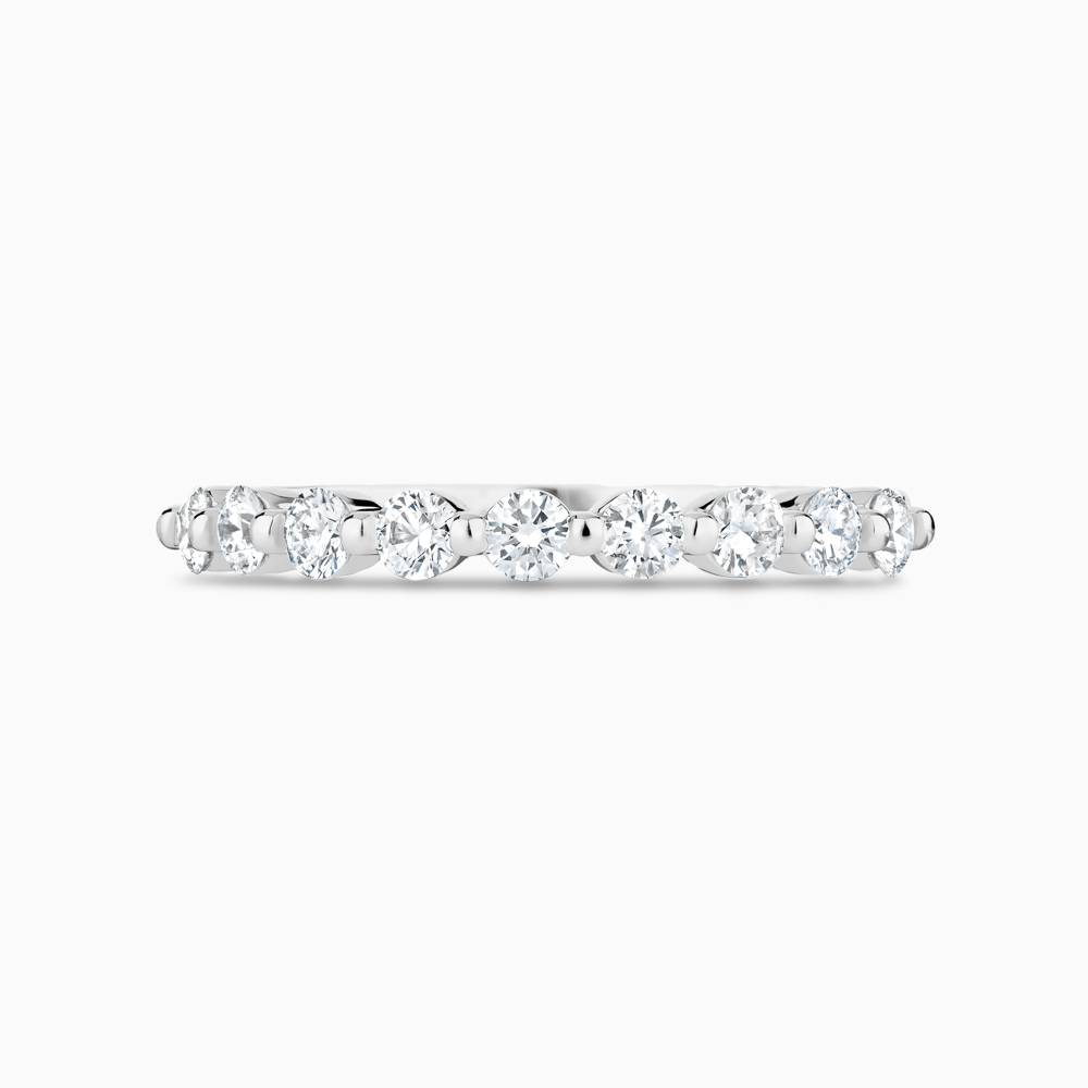 The Ecksand Thick Shared-Prongs Diamond Pavé Ring shown with Lab-grown VS2+/ F+ in Platinum