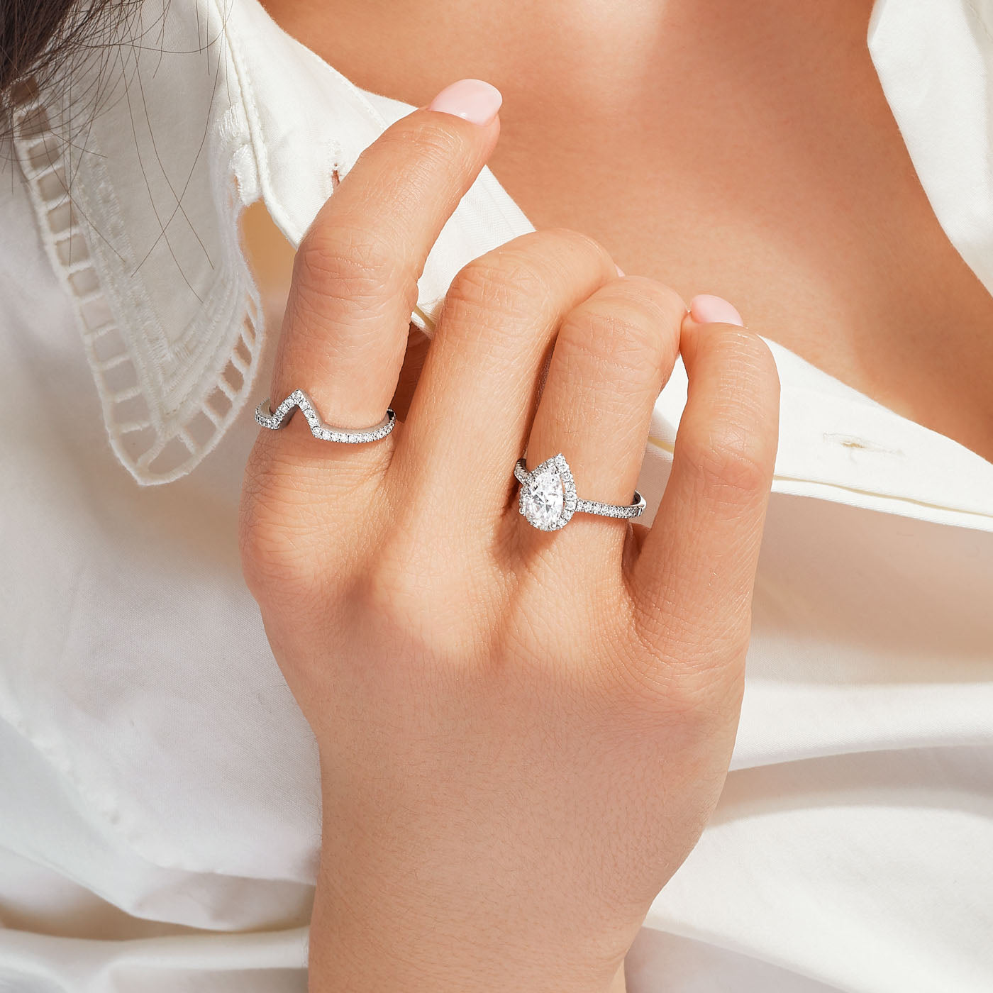 Belles Bagues Bague Avec Le Plus De Diamant Bague Diamant, Bagues