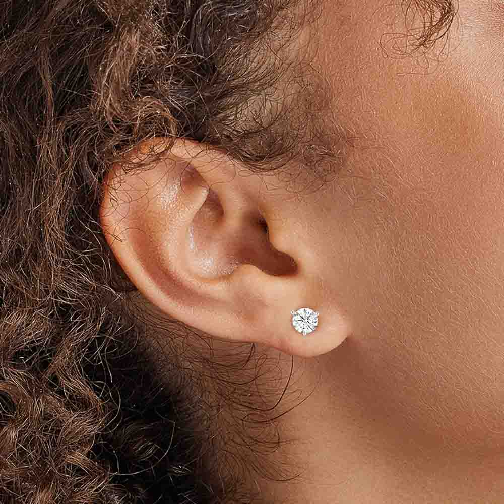 Three-Prong Diamond Stud Earrings Ecksand