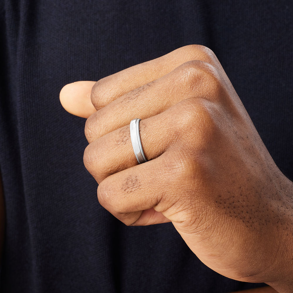 Milgrain edge wedding band 2025